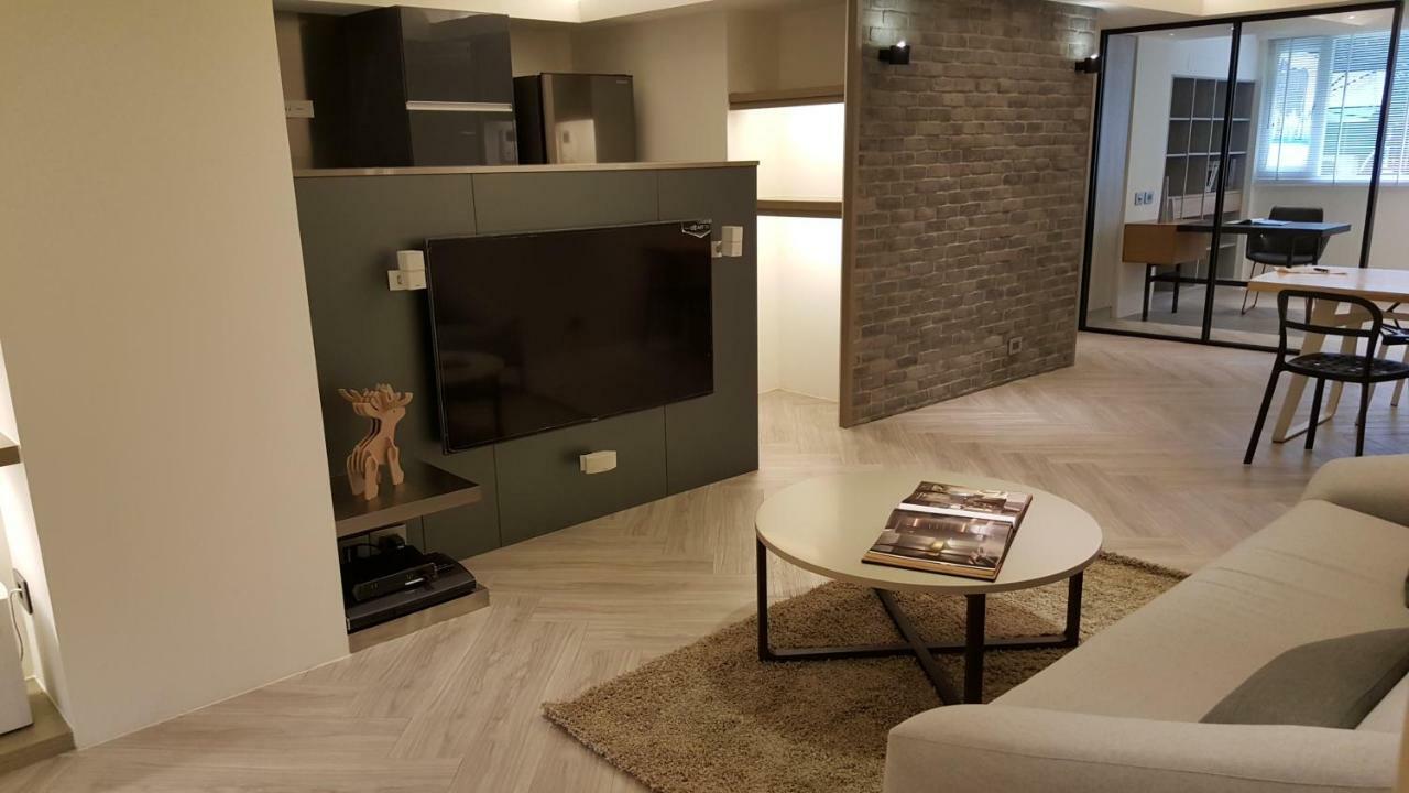 3 Bedrooms And 1 Study And 3 Bathrooms Near Taipei 101 & Mrt Exterior foto